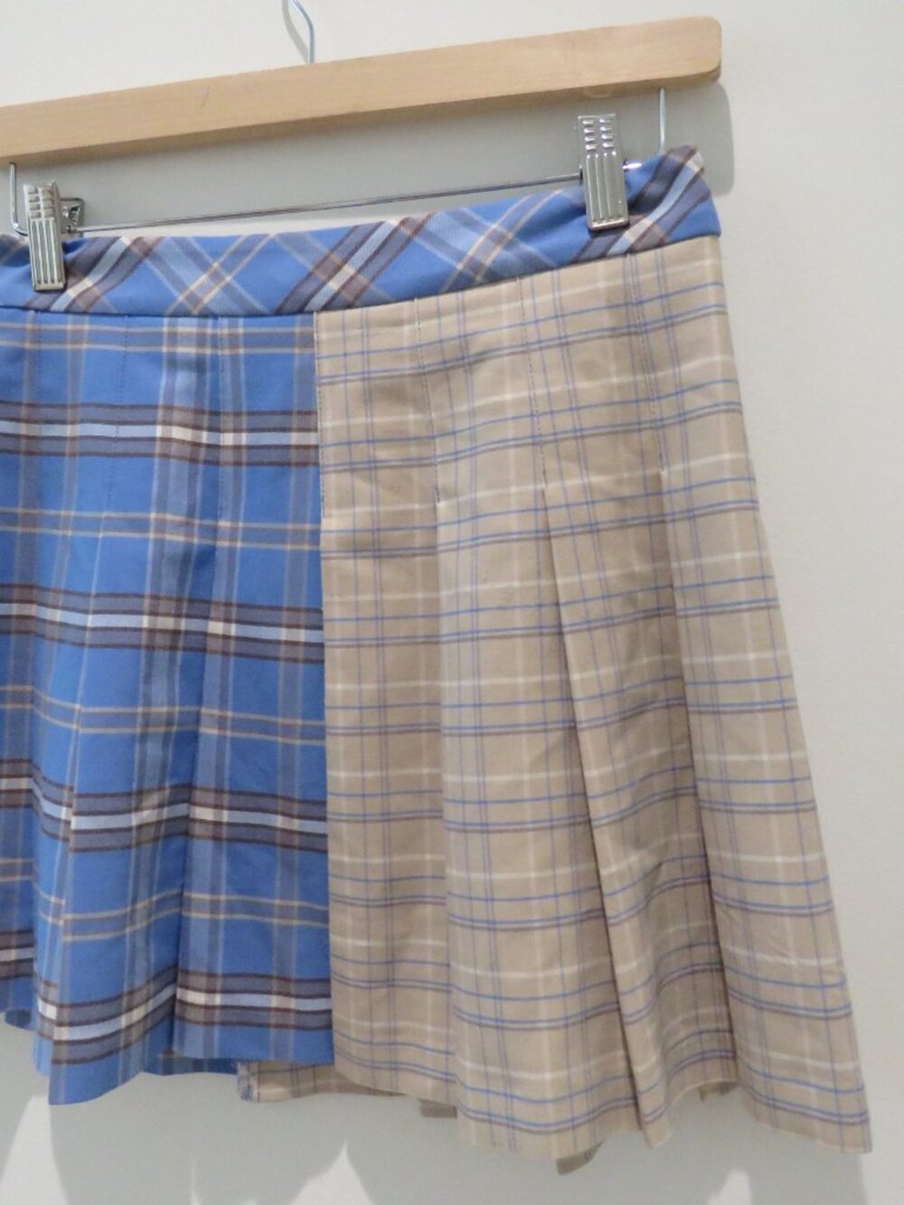 ARITZIA SUNDAY BEST Olive Micro Pleat Plaid Mini Skirt 4 Academia Coquette Prep - Picture 9 of 15